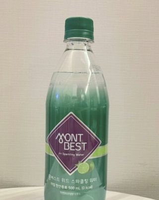 몽베스트 Montbest with Sparkling water Lime20병 — 5점을 준 리뷰어가 2022년 7월 올린 사용 사진