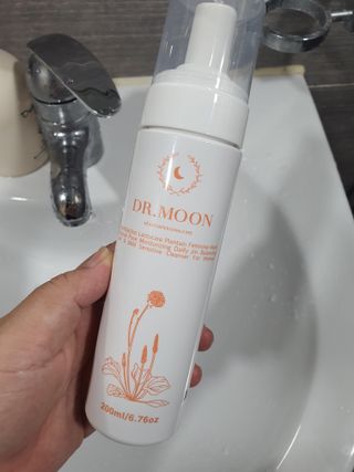 MF프리 [닥터문] 유산균 락토케어 질경초 여성청결제 200ml (폼타입) — 5점을 준 리뷰어가 2022년 7월 올린 사용 사진