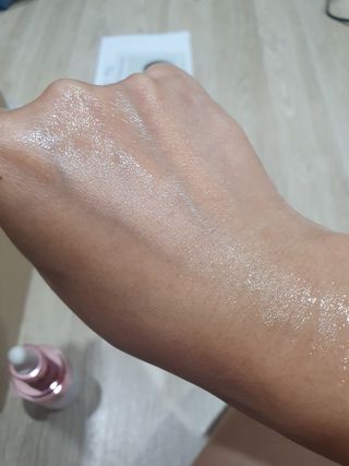 나우 [리브엠] 123억개 엑소좀으로 채운 눈부신 광채, 엑소코어 화이트닝 텐션 앰플 — 5점을 준 리뷰어가 2023년 8월 올린 사용 사진