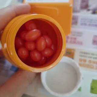 앙팡 츄어블 비타민D 1000 IU 130mg x 90정 — 5점을 준 리뷰어가 2022년 10월 올린 사용 사진