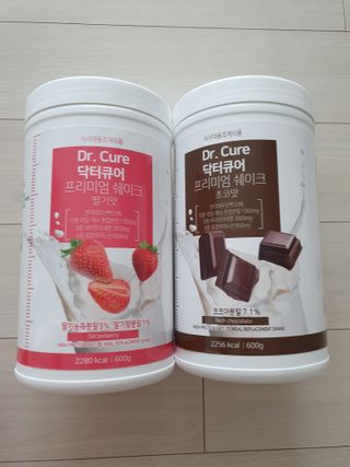 뉴트리션팩토리 닥터큐어 프리미엄쉐이크 다이어트쉐이크 — 4.5점을 준 리뷰어가 2021년 8월 올린 사용 사진