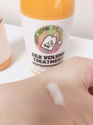 썸헤어 / SUMHAIR 썸헤어 실크 볼륨 샴푸+트리트먼트 프룻자스민티 — 5점을 준 리뷰어가 2021년 4월 올린 사용 사진