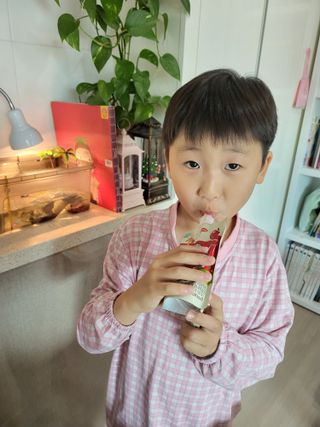 나우캠페인용 [한미사이언스] 우리 아이 튼튼, 엄마 마음 든든! 마시는텐텐 플러스 (100ml*10입) — 5점을 준 리뷰어가 2023년 10월 올린 사용 사진