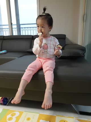 유비맘 궁디팡팡 내의/내복 상하세트 — 3점을 준 리뷰어가 2021년 2월 올린 사용 사진