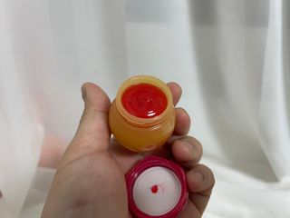[후르디아] 올리브영 꿀과즙 립밤 2종 (블루베리/석류) — 5점을 준 리뷰어가 2022년 11월 올린 사용 사진