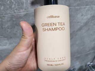 프리마인 더이상 뻣뻣하고 효과없는 탈모샴푸는 NO. 근본부터 케어하는 셀베이스 그린티샴푸(500ml) — 4점을 준 리뷰어가 2023년 4월 올린 사용 사진