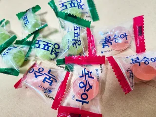 청포도캔디 복숭아캔디 — 5점을 준 리뷰어가 2022년 11월 올린 사용 사진