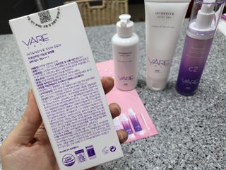바르셀 톤업 무기자차 자외선차단제 순한 선크림 인텐시브 선 젠 50ml — 4점을 준 리뷰어가 2021년 11월 올린 사용 사진