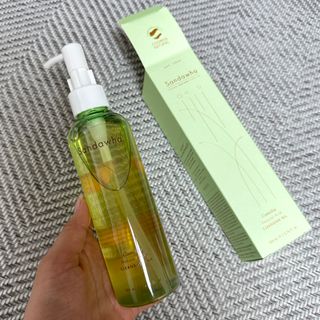 스킨큐어 산다화 순한 클렌징 동백 오일 200ml — 5점을 준 리뷰어가 2023년 4월 올린 사용 사진
