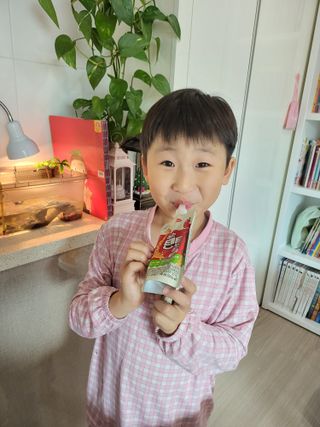 나우캠페인용 [한미사이언스] 우리 아이 튼튼, 엄마 마음 든든! 마시는텐텐 플러스 (100ml*10입) — 5점을 준 리뷰어가 2023년 10월 올린 사용 사진