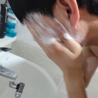 지지지 클린 퍼펙트 클렌징폼 120g — 5점을 준 리뷰어가 2022년 3월 올린 사용 사진