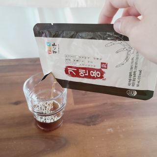 [몸엔용] 무더운 날씨에 국산녹용 기엔용으로 몸보신 50ml x 30포 — 5점을 준 리뷰어가 2021년 6월 올린 사용 사진