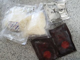 [한면원] 비빔국수 2인분 — 5점을 준 리뷰어가 2022년 8월 올린 사용 사진