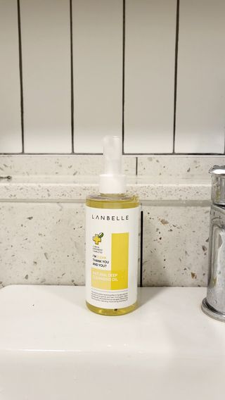 랑벨 내츄럴 딥 클렌징 오일 200ml (저자극 약산성 천연 클렌징) — 5점을 준 리뷰어가 2022년 5월 올린 사용 사진