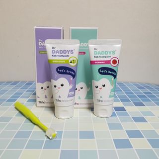 닥터데디스 안심저불소 키즈치약 (라즈베리, 청포도향 중 택 1) 60g +  여행용 미니 치약 15g — 5점을 준 리뷰어가 2022년 8월 올린 사용 사진