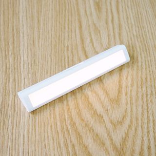 아카라 어두울 때 포근하게 감싸주는 스마트 무선 센서등(2SET) — 4점을 준 리뷰어가 2022년 4월 올린 사용 사진