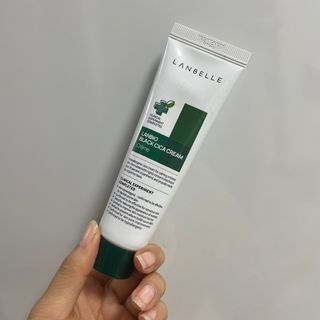 랑벨 랑바이오 블랙 시카 크림 50ml(블랙비 프로폴리스, 시카 4종, 판테놀 10 함유) — 3.5점을 준 리뷰어가 2022년 7월 올린 사용 사진
