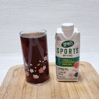 셀렉스스포츠 셀렉스 스포츠 웨이 프로틴 복숭아_ 330ml x 12팩 — 5점을 준 리뷰어가 2021년 3월 올린 사용 사진
