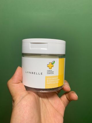 랑벨 비타 에너지 잡티 앰플 패드 65매 (투명하고 밝은 얼굴 광채패드) — 4점을 준 리뷰어가 2022년 6월 올린 사용 사진