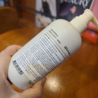 [위켄더스] 기분좋은 하루를 선사해주는 핸드& 바디워시 1종 랜덤발송 — 4점을 준 리뷰어가 2022년 8월 올린 사용 사진