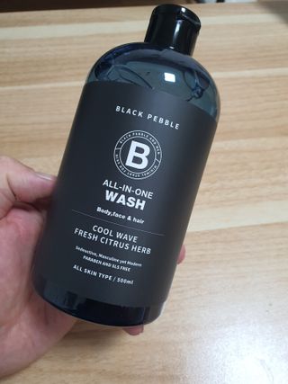 블랙페블 올인원 워시 쿨 웨이브 500ml — 4점을 준 리뷰어가 2021년 6월 올린 사용 사진