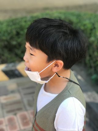 JHWORLD 스누피 마스크 정품 스누피 닥터클린 국내 아동용 성인용 3중 MB필터 일회용 덴탈마스크 50매 — 5점을 준 리뷰어가 2021년 9월 올린 사용 사진