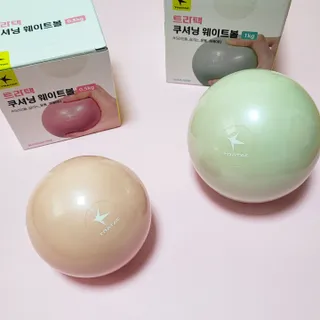 트라택 쿠셔닝 웨이트볼 0.5kg + 1kg SET — 5점을 준 리뷰어가 2022년 6월 올린 사용 사진