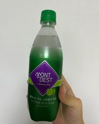 몽베스트 Montbest with Sparkling water Lime20병 — 4.5점을 준 리뷰어가 2022년 11월 올린 사용 사진