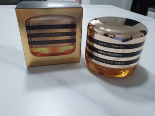 자민경 크레마카라콜 울트라 프로폴리스 하이드라 인텐스 크림 50ml — 5점을 준 리뷰어가 2020년 12월 올린 사용 사진