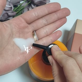 아소윤 건조하고 지친 피부에 힐링을 기분좋은 향기 스파맨션 바디로션 5종 택1 — 5점을 준 리뷰어가 2021년 10월 올린 사용 사진