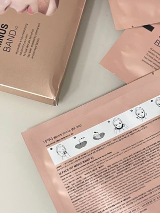 아이디플라코스메틱 아이디 페이스핏 마이너스 밴드 v2 — 5점을 준 리뷰어가 2021년 5월 올린 사용 사진