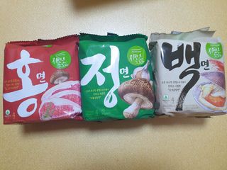 [풀무원] 자연은맛있다 정면, 백면, 홍면  세트 — 5점을 준 리뷰어가 2021년 4월 올린 사용 사진