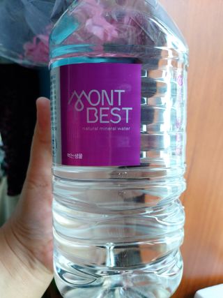 몽베스트 MONTBEST 1L 12입 — 5점을 준 리뷰어가 2022년 4월 올린 사용 사진
