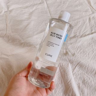 김정문알로에 큐어 큐어 알로에 워터 젤리 토너 500ml — 5점을 준 리뷰어가 2021년 4월 올린 사용 사진