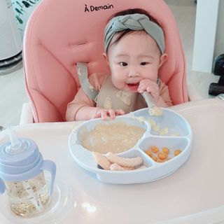 유비맘 캐릭터 실리콘 흡착 식판_색상 랜덤발송 — 5점을 준 리뷰어가 2020년 12월 올린 사용 사진