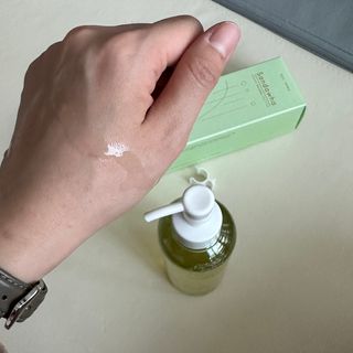 스킨큐어 산다화 순한 클렌징 동백 오일 200ml — 5점을 준 리뷰어가 2023년 4월 올린 사용 사진