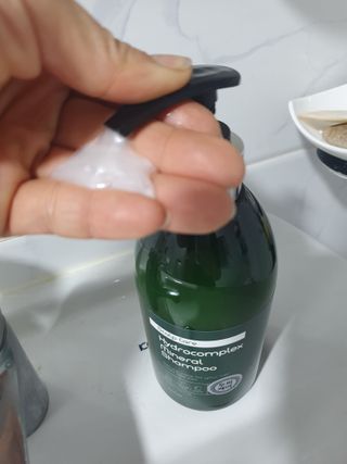 주식회사 에이징 하이드로컴플렉스 미네랄 샴푸 — 4점을 준 리뷰어가 2023년 1월 올린 사용 사진