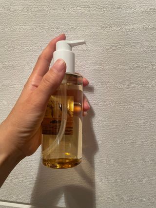 스킨1004 [SKIN1004] 마다가스카르 센텔라 라이트 클렌징 오일 200ml — 5점을 준 리뷰어가 2024년 8월 올린 사용 사진