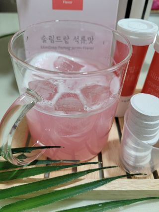 [슬림드랍 석류맛] 건기식 다이어트 보조제 겸 비타민 — 5점을 준 리뷰어가 2022년 1월 올린 사용 사진