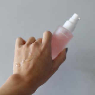 산다화 더블 이펙트 안티 링클 세럼 50ml — 3점을 준 리뷰어가 2023년 1월 올린 사용 사진