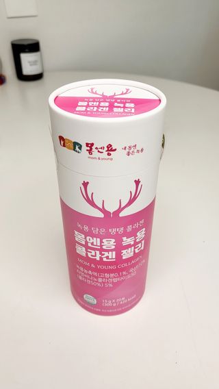 [몸엔용] 녹용 담은 탱탱 콜라겐 녹용 콜라겐 젤리 15g x 20포 — 5점을 준 리뷰어가 2022년 4월 올린 사용 사진