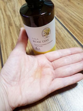 라라로즈데이 시즌2 여성청결제 200ml 아로마 페미민 클렌저, 독일더마인증 — 5점을 준 리뷰어가 2021년 9월 올린 사용 사진