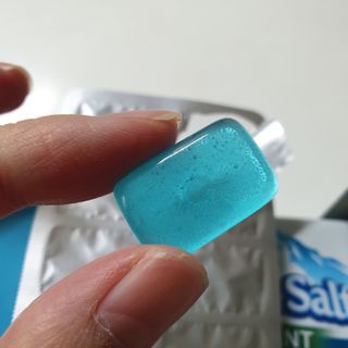 마요라 히말라야 솔트 캔디 2종-페퍼민트 맛, 라임민트 맛 — 5점을 준 리뷰어가 2022년 12월 올린 사용 사진