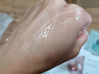 나우 [리브엠] 123억개 엑소좀으로 채운 눈부신 광채, 엑소코어 화이트닝 텐션 앰플 — 5점을 준 리뷰어가 2023년 8월 올린 사용 사진