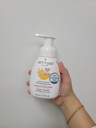 에티튜드 천연 젖병세정제 무향 아토베이비 폼타입 (295ml) 천연 친환경 비건 — 5점을 준 리뷰어가 2022년 8월 올린 사용 사진