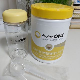 프로티원 단백질쉐이크 곡물맛 2주분 1통+보틀 — 5점을 준 리뷰어가 2021년 4월 올린 사용 사진