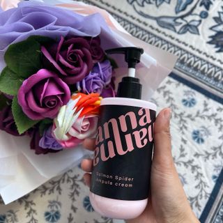 난나 살몬 스파이더 검버섯 미백 톤업 화이트닝 연어 앰플 크림 300ml 대용량 — 5점을 준 리뷰어가 2022년 11월 올린 사용 사진