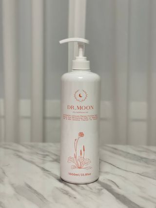 프리[닥터문] 유산균 락토케어 질경초 여성청결제 1000ml (젤타입) — 5점을 준 리뷰어가 2022년 7월 올린 사용 사진