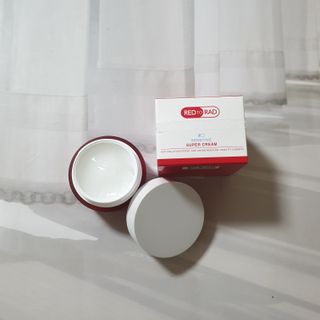 레드투래드 센서티브 슈퍼 크림 50ml — 5점을 준 리뷰어가 2021년 9월 올린 사용 사진