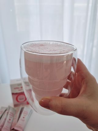 [음료수 대신 가능!]  빠르게 흡수되는 아임오 타먹는 콜라겐 1박스 — 5점을 준 리뷰어가 2023년 4월 올린 사용 사진